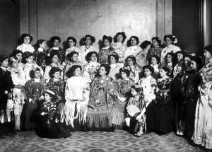 Señoritas que Tomaron parte en el certamen celebrado el domingo de piñata en el...