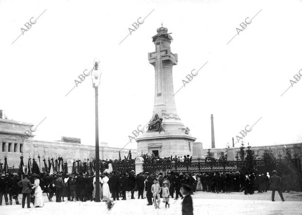 Inauguración del Monumento-capilla Erigido A la memoria de Humberto I en Monza,...