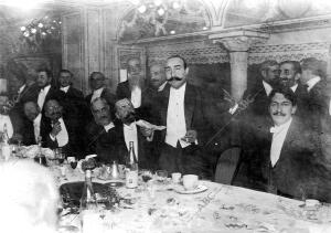 Banquete dado en el restaurante de la Paix, en Paris, al doctor Bandelac por las...