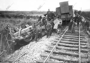 La catástrofe Ferroviaria de Torreblanca los Primeros Trabajos para dejar...