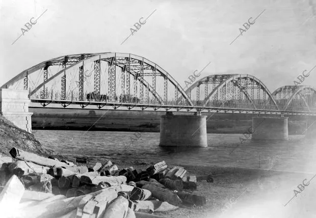 Puente nuevo de Coria, sobre el río Alagón
