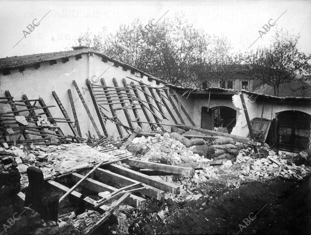 Ruinas de la casa del pueblo Seco, cuyo hundimiento Ocasiono la muerte de dos...