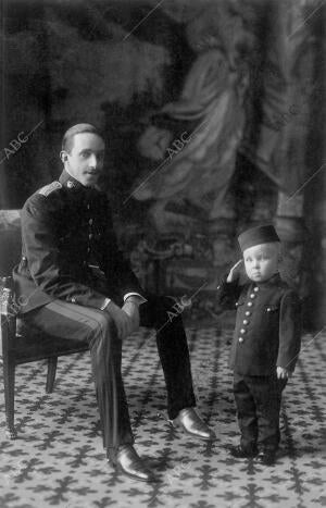 S.A. el príncipe de Asturias, el soldado más joven del ejército Español