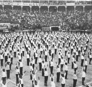 Ejercicios Gimnásticos en la plaza de Toros de las Arenas con motivo de los...