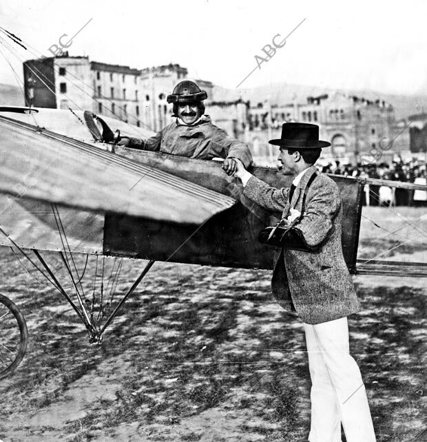 Toreros y Aviadores en Bilbao el matador de Toros Rufino san Vicente (chiquito...