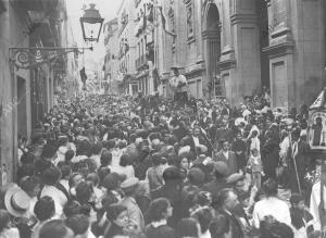 Procesión de San Cayetano en Madrid a principios del siglo XX