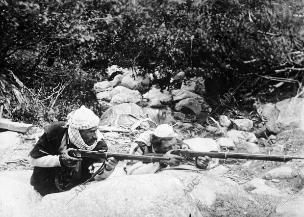 «Komitatjis» serbios operando en el territorio de la antigua Serbia donde se han...