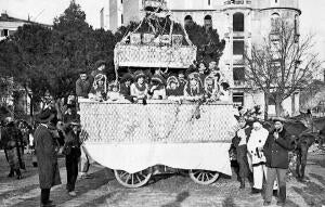 "regalo de Pascuas", de la Señorita de Torres de la Serna, séptimo premio