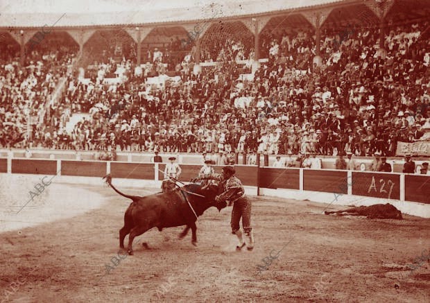 Cocherito al matar al tercero de Urcola