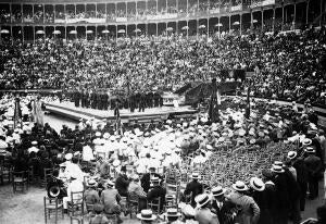 La plaza de Toros de Valencia, durante el certamen musical celebrado con motivo...