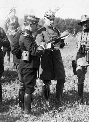 Von Winterfeld, oficial Aleman agregado A las Maniobras Militares Francesas, que...