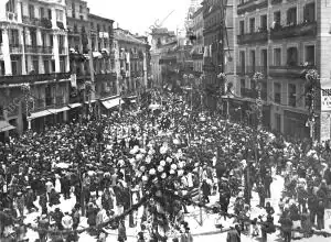 Aspecto que Ofrecía ayer la nueva plaza de Salmerón, cuya inauguración se...