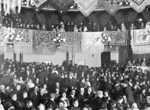 Aspecto de la sala del teatro de Apolo durante la función Celebrada A beneficio...