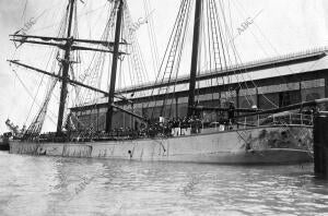 El bergantín goleta Ruso "Imperator", Torpedeado por un submarino austriaco en...