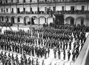 El patio del cuartel de la montaña durante la misa de campaña Celebrada ayer en...