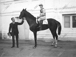 "Charing cross Iii", caballo del duque de Toledo, ganador del premio Fulmen