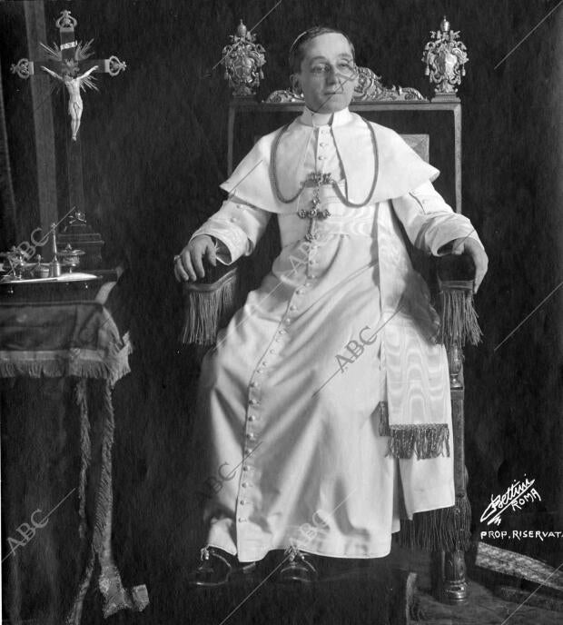 Su Santidad el papa Benedicto Xv, de Cuyas Paternales Gestiones se espera que la...