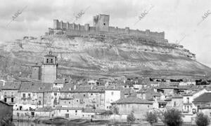 El castillo de Peñafiel (Valladolid), que Acaba de ser declarado monumento...