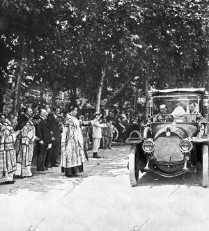 Solemne bendición de los Automóviles, Celebrada ayer por la congregación de san...