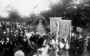 Eibar,Romeria de Arrete tradicional procesión de la Virgen, con asistencia de...