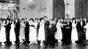 Aspecto del salón de fiestas durante la organizada por el elemento joven del...