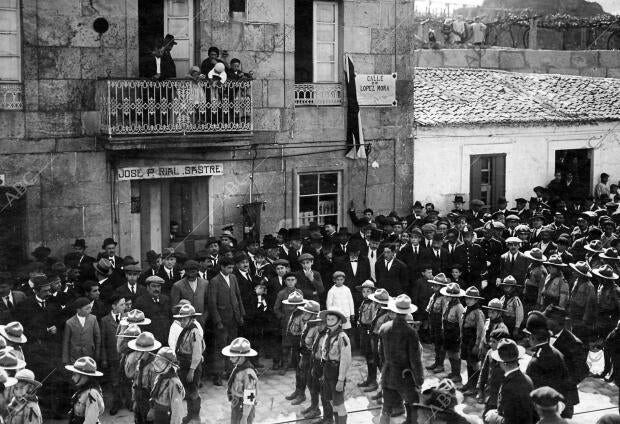 Descubrimiento de la lápida que Da el nombre de López mora A una calle de la...