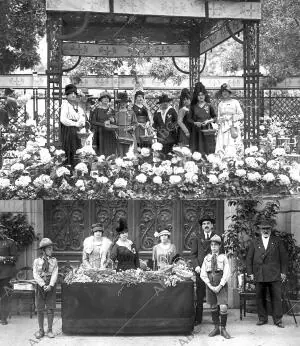 la horchatería Instalada por la marquesa de Urquijo (X) en el paseo de la...