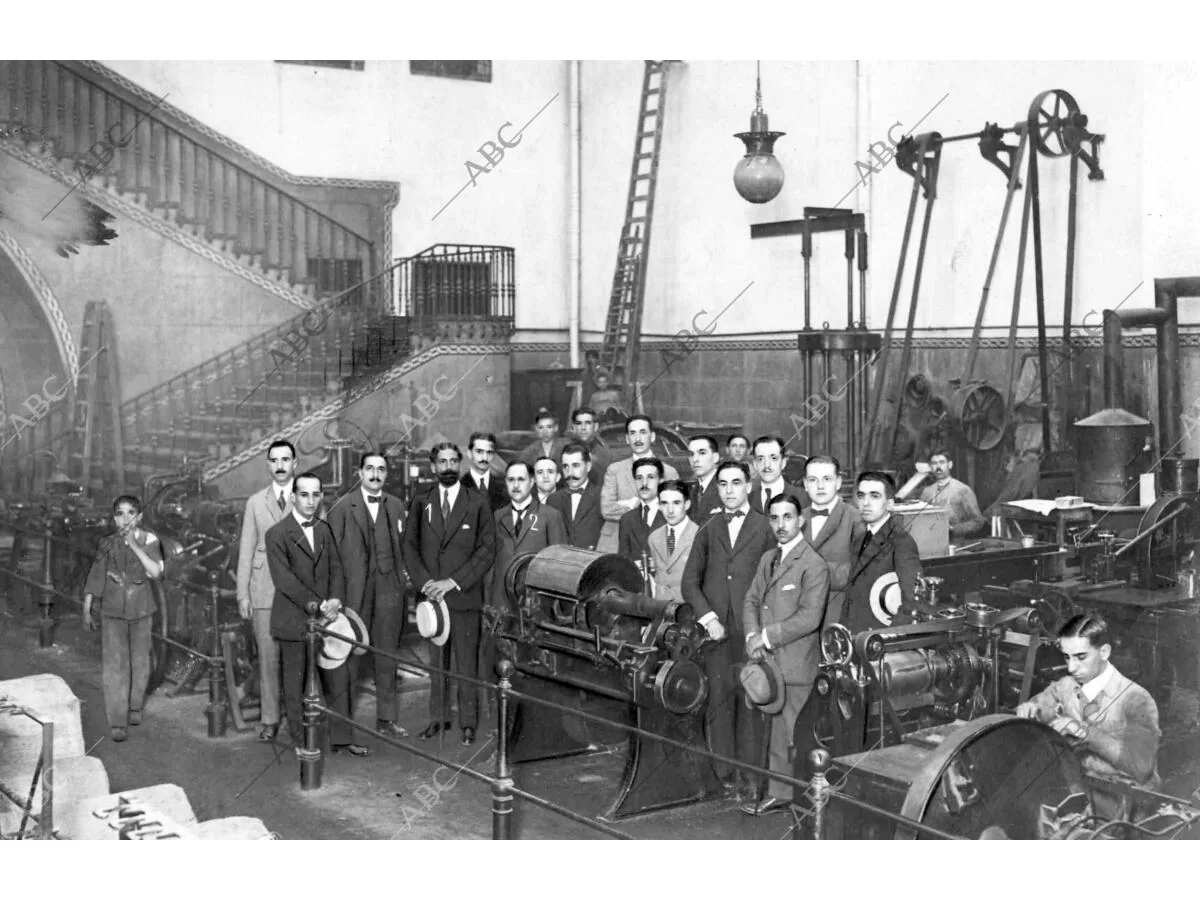 Los Profesores De La Escuela De Ingenieros Industriales De Barcelona, D ...