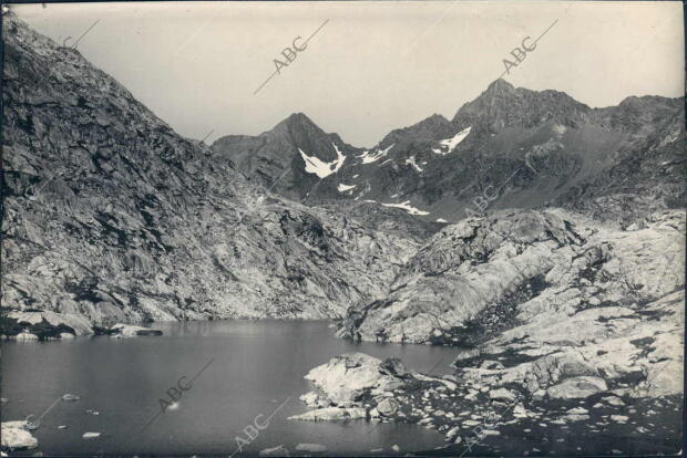 El Bramatuero Superior, uno de los Lagos que Rodean el refugio