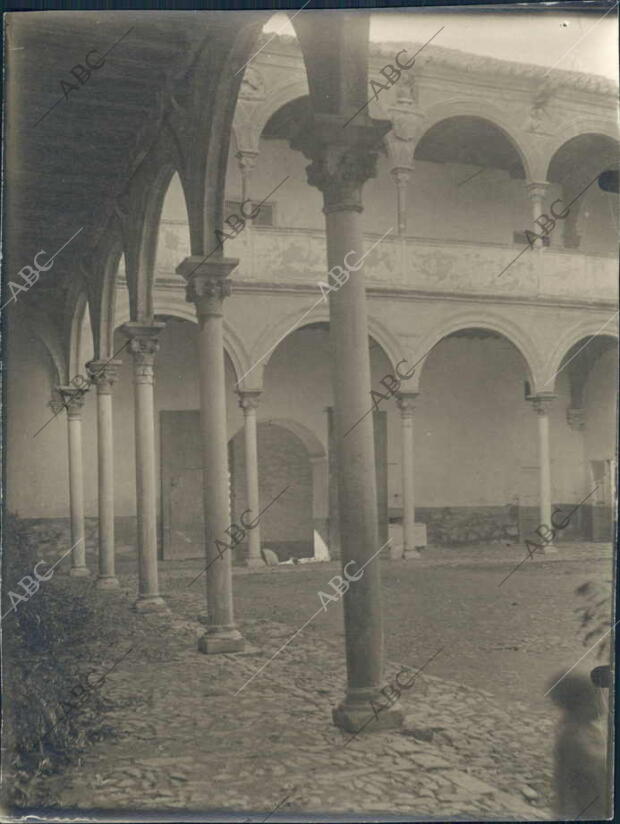 Úbeda, patio del palacio del condestable Dávalos