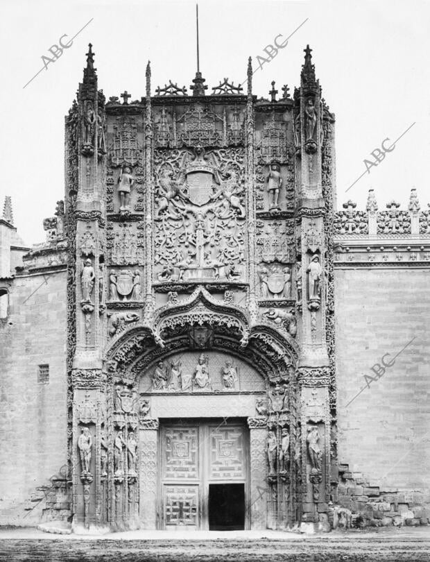 Maravillosa portada de san Gregorio, fundación del obispo Alonso de Burgos (fray...