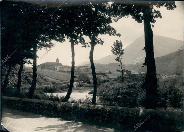 Cestona vista desde la carretera