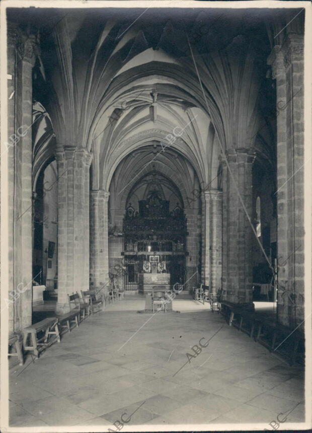 Interior de la iglesia del castillo de Aracena, Declarada monumento Nacional