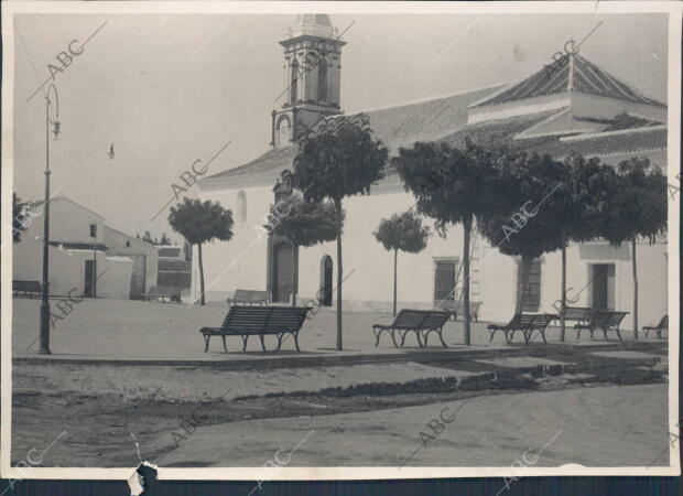 Parroquia de san Pedro, Situada en la plaza del pueblo de Cartaya (Huelva)