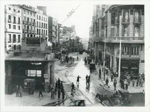 Templete de Palacios, obra de Antonio Palacios, en la Gran Vía esquina con la...