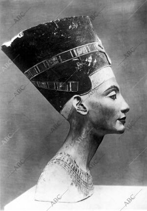 Busto de la Reina Nefertiti