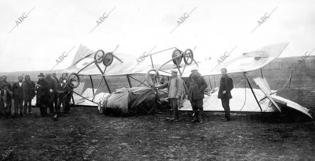 Estado en que quedo el aparato Farman, que Llego procedente de Francia y Fue...