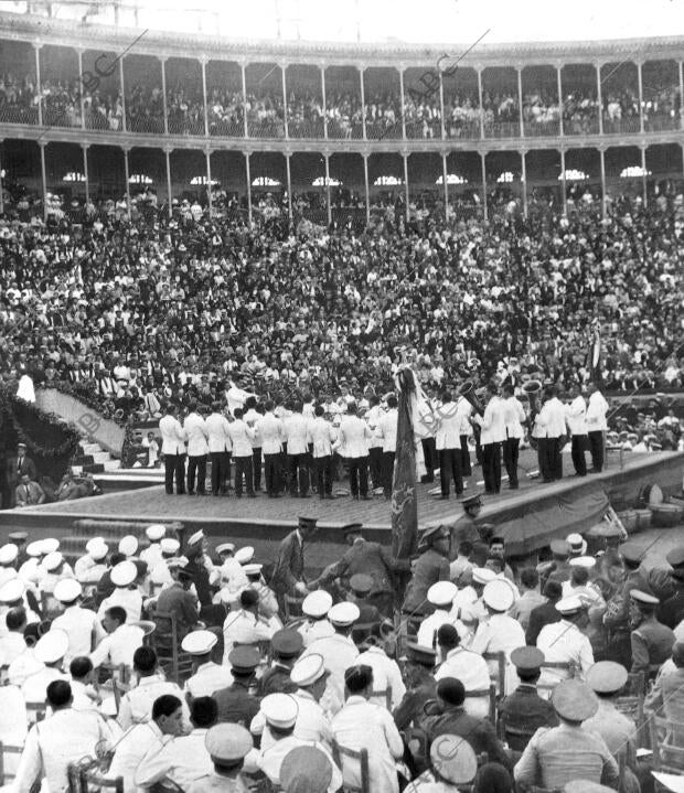 Aspecto de la plaza de Toros durante la celebración del certamen musical