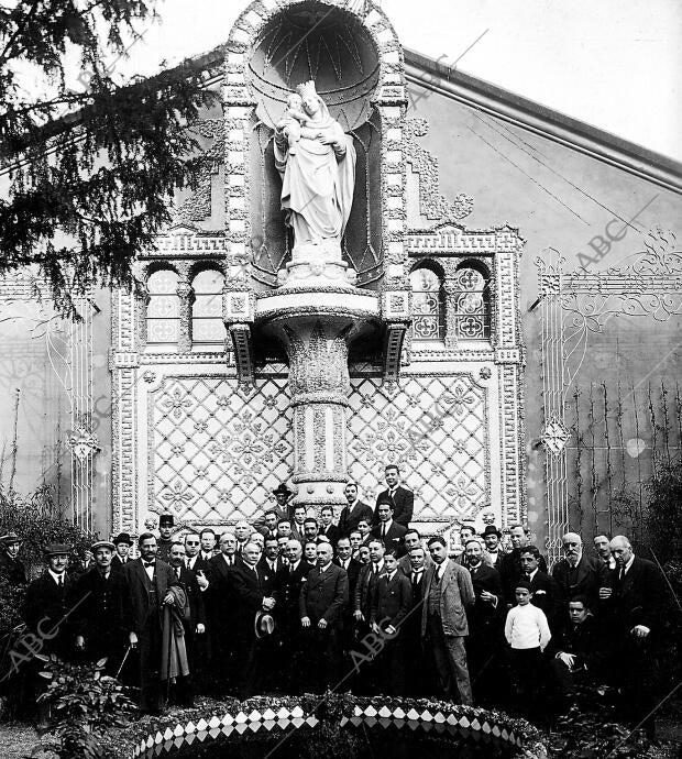 Grupo de Congresistas durante su visita al convento de los Cartujos