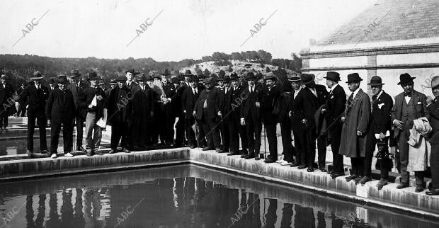 Los Congresistas Visitando la presa de las Aguas Potables