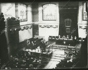 Tomó posesión Julio Casares, el 8 de mayo de 1921, en la Real Academia Española...