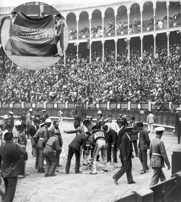 I. los Diestros nacional Ii y Barajas con la bandera que Utilizaron para...