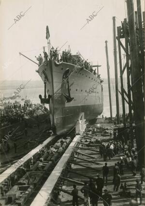 Botadura del crucero de la Armada Española «Blas de Lezo» en los astilleros de...