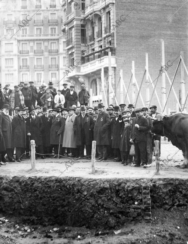 El Marqués de Villabragima (1), el teniente alcalde del distrito del Centro, D....