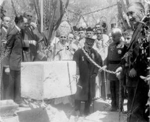 Bendición y colocación de la primera Piedra, Celebradas con asistencia del...