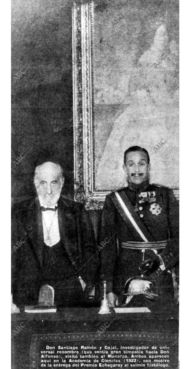 Alfonso Xiii Preside la entrega de la medalla Echegaray , Concedida por la real...