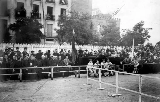 Distribución de Premios A los Alumnos del colegio de María Inmaculada,...