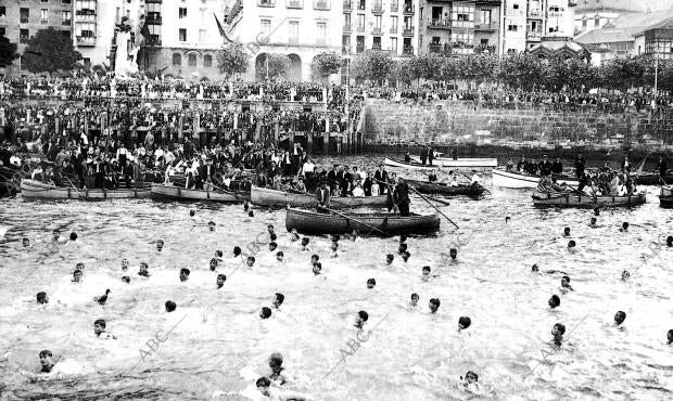 Concurso de Natacion celebrado en Portugalete