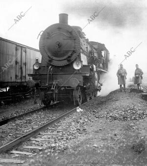 Salida de Dusseldorff del primer tren Dirigido por Ferroviarios Franceses