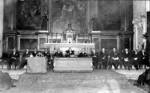 Homenaje A Pasteur S.A. el infante D. Carlos (X) con las Autoridades en la...